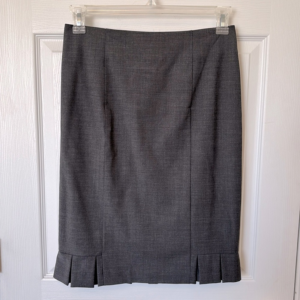 Talbots Wool Blend Charcoal Pencil Skirt w/ Box Pleat Hem Size 4